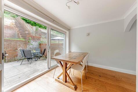 Dining Room (2)