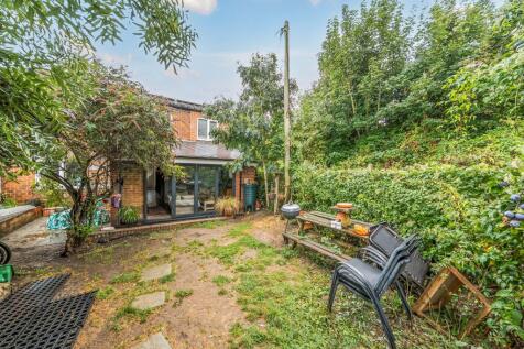 Rear Garden (2)
