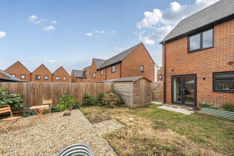 Rear Garden (3)