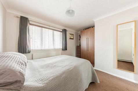 Bedroom One (3)