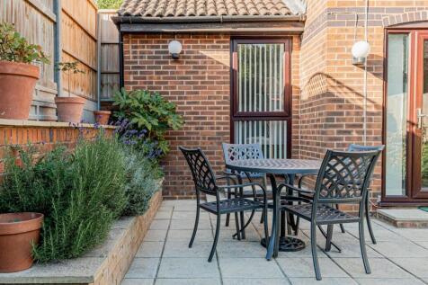 Rear Garden (2)