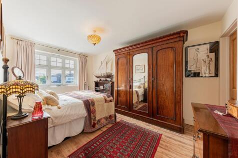 Bedroom Two (3)