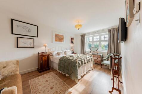 Bedroom Three (1)