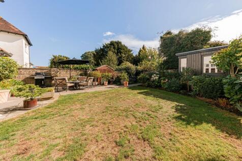 Rear Garden (2)