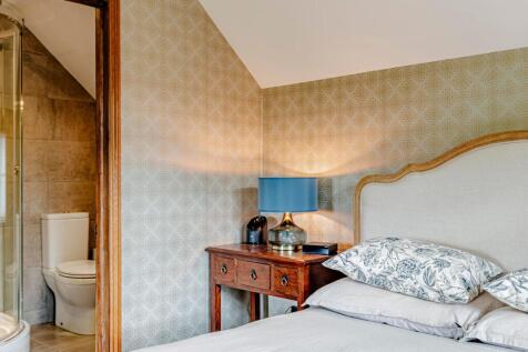 Bedroom One (3)
