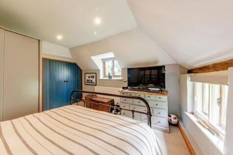 Bedroom Two (2)