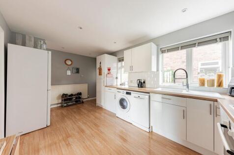 Kitchen (2)