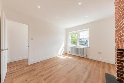 Living Room (3)
