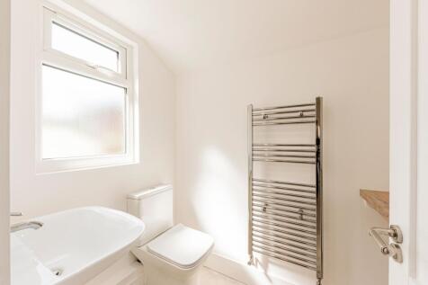 Downstairs W/C &amp; Utility Room (1)
