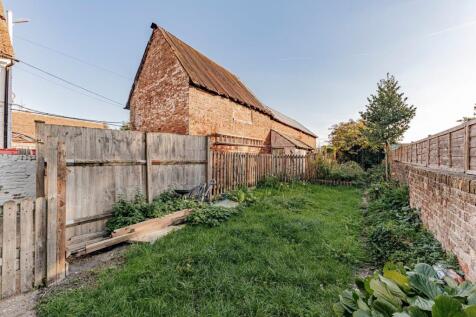 Rear Garden (1)
