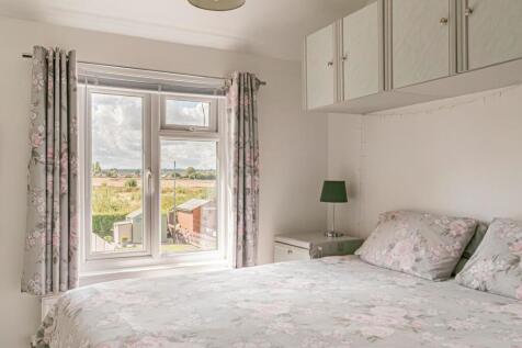 Bedroom One (2)