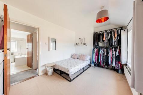 Bedroom Two (2)
