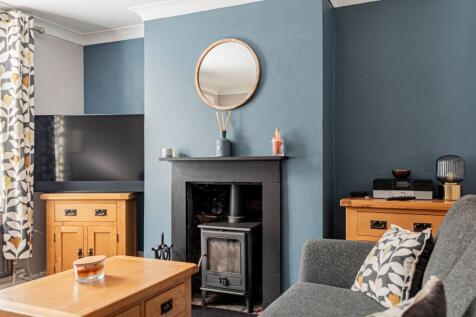 Living Room (3)