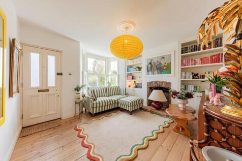 Living Room (1)
