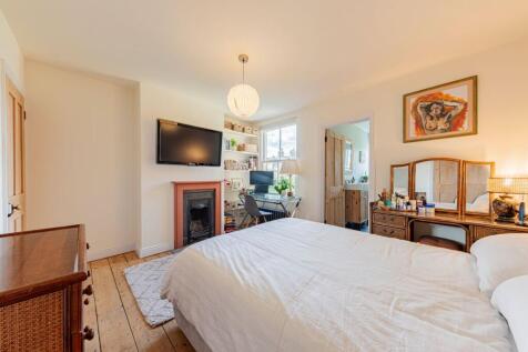 Bedroom One (2)