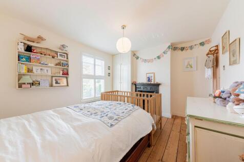 Bedroom Two (2)