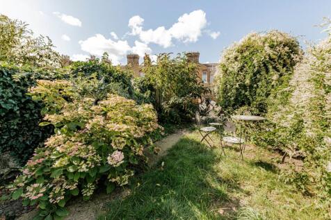 Rear Garden (3)