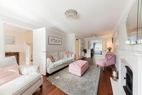Living Room (4)