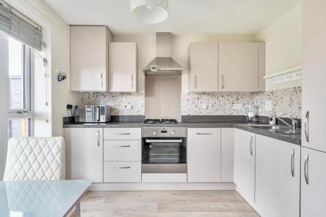 Kitchen/Dining Room (1)