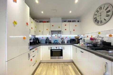 Kitchen/Dining Room (3)