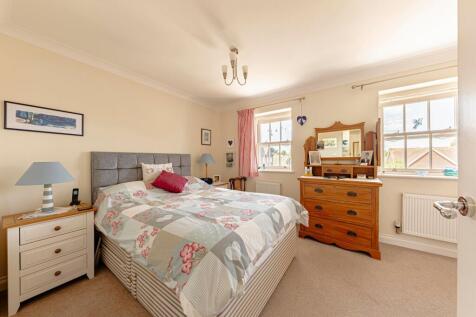 Bedroom One (3)