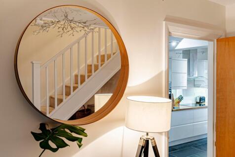 Entrance Hall (2)