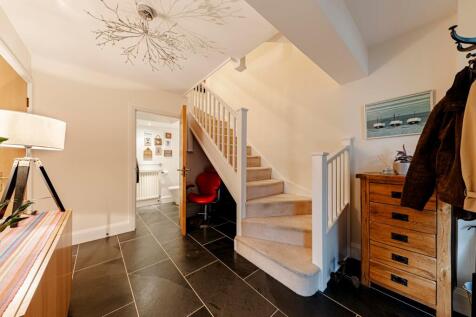 Entrance Hall (3)