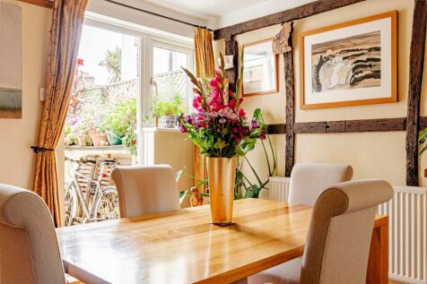 Dining Room (4)
