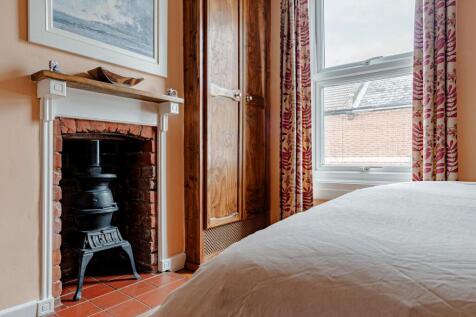 Bedroom One (2)