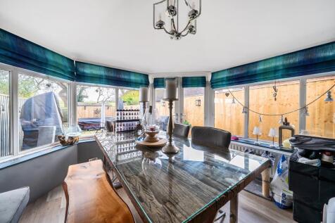 Conservatory/Dining Room