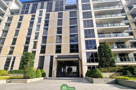 Stunning Three Bedroom Three Bathroom Apartment