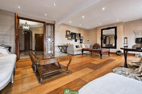Four Bedroom Top Floor Flat on Finchley Road