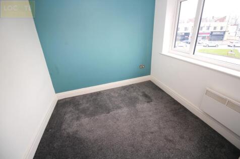 Bedroom 1.JPG