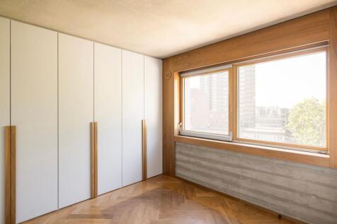 Bedrooms &#43; Baths