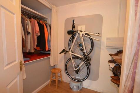 Walk in wardrobe.jpg