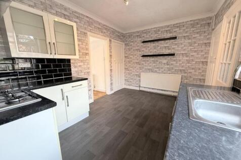 Kitchen 2.jpg