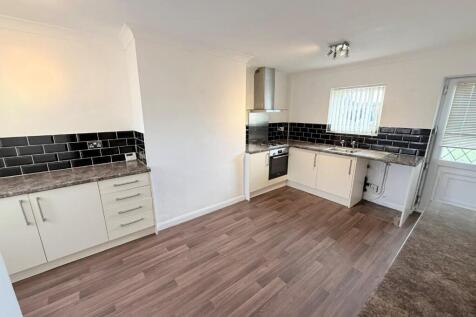 Kitchen 2.jpg