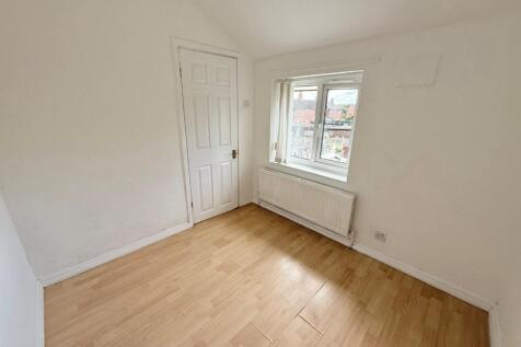 Bedroom 3.jpg