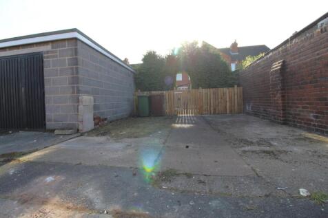 Rear concrete area.JPG