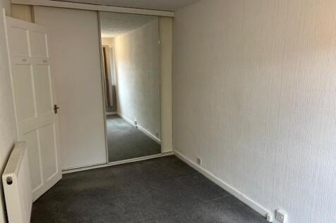 Bedroom 1.1.jpg