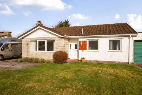18 Woodland Close