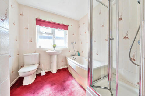 Bath/Shower Room