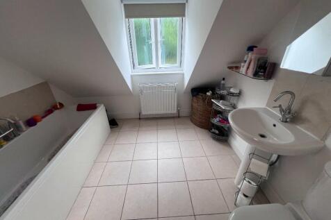 Family bathroom.