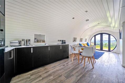 Holiday Lodge