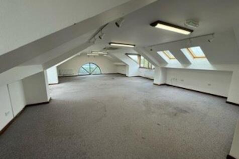 Upstairs office 1.jpg