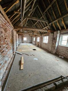 Loft 1.jpg