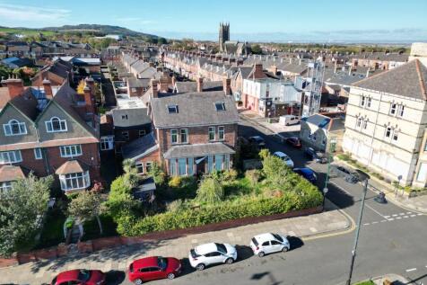 dji_fly_20251016_233018_573_1761140780782_photo.