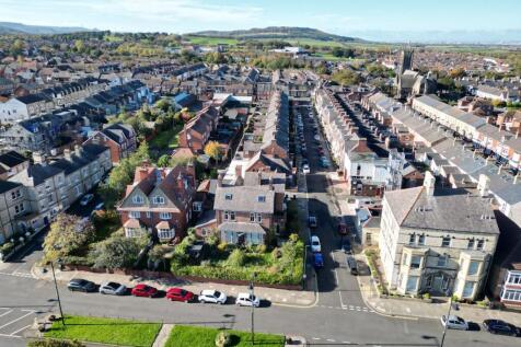 dji_fly_20251016_233144_575_1761140780229_photo.