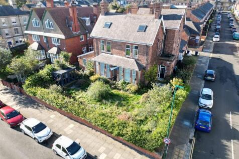 dji_fly_20251016_233450_581_1761140778605_photo.