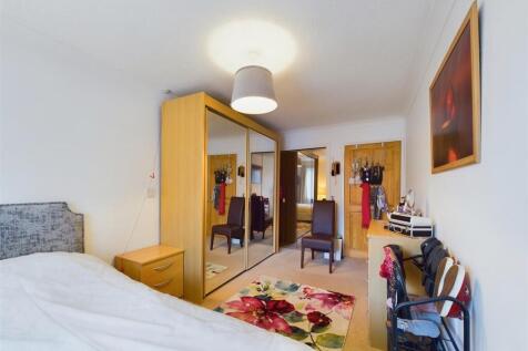 CAM01486G0-PR0572-STILL012.jpg